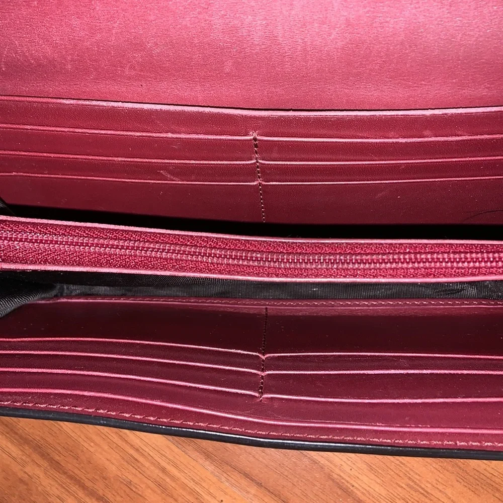 Authentic Gucci Patent Guccisima Heart Continental Flap Wallet (Bordeaux) - Picture 9 of 12